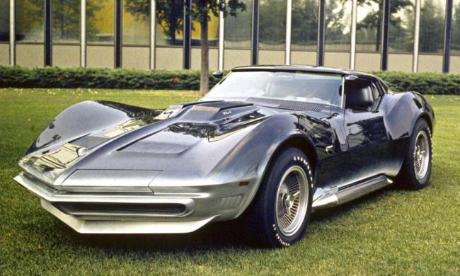 1969-Corvette-Manta-Ray-concept-at-LeMay-museum